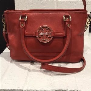 Tory Burch Leather Amanda Hobo Crossbody